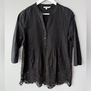 Chicos black eyelet lace hem pintuck 3/4 sleeve cotton blouse sz 1 Women’s sz 8